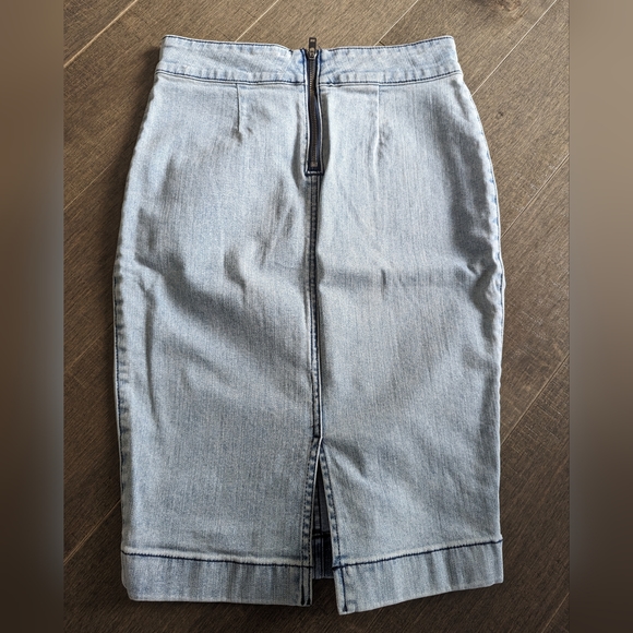 Wilfred denim skirt - Picture 2 of 3